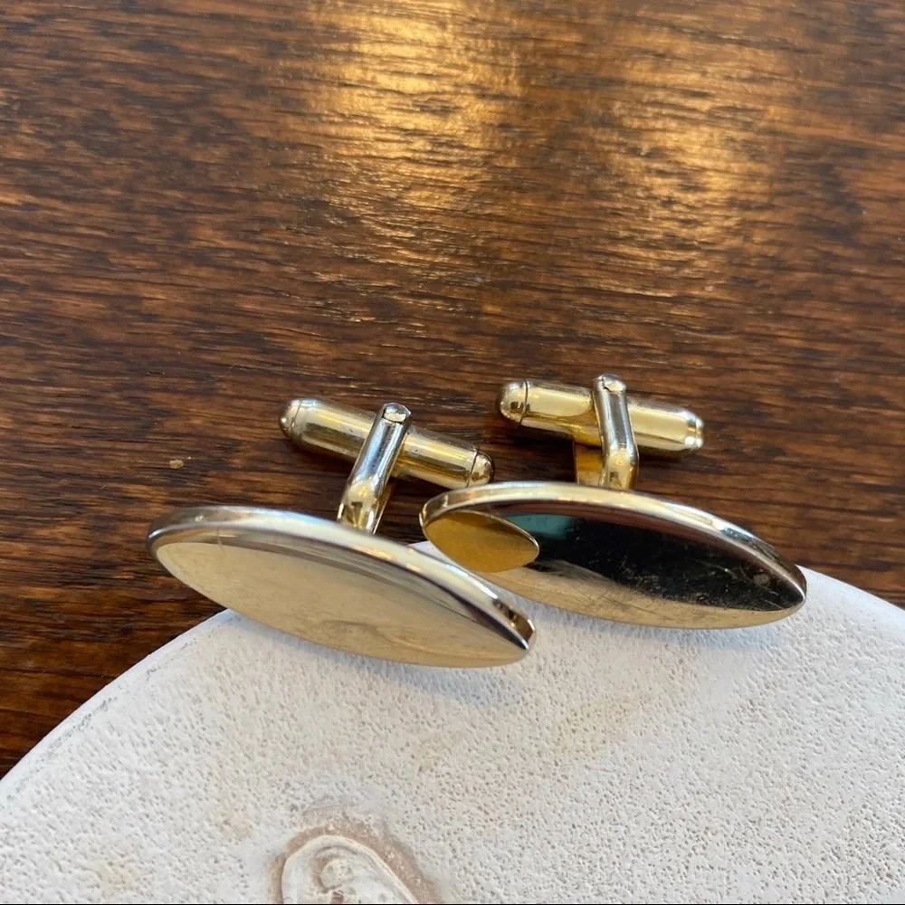 Vintage Anson Gold Tone Classic Oval Cufflinks